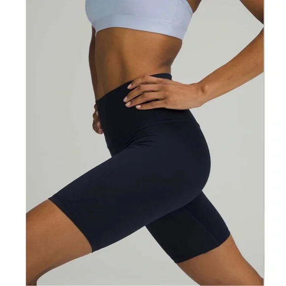 Lululemon Align Short 8" in True Navy Size 4 - Picture 2 of 13